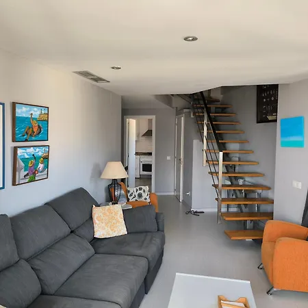 Апартаменти Marenia, Duplex En Primera Linea De Playa *
