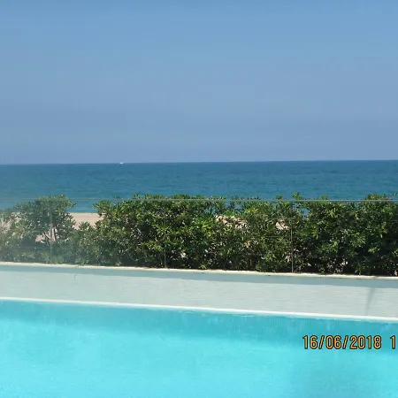 Marenia, Duplex En Primera Linea De Playa Apartment