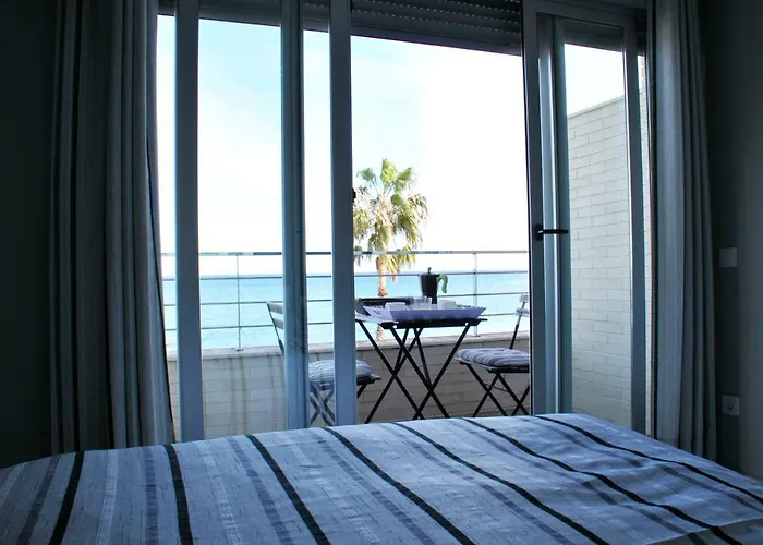 Marenia, Duplex En Primera Linea De Playa